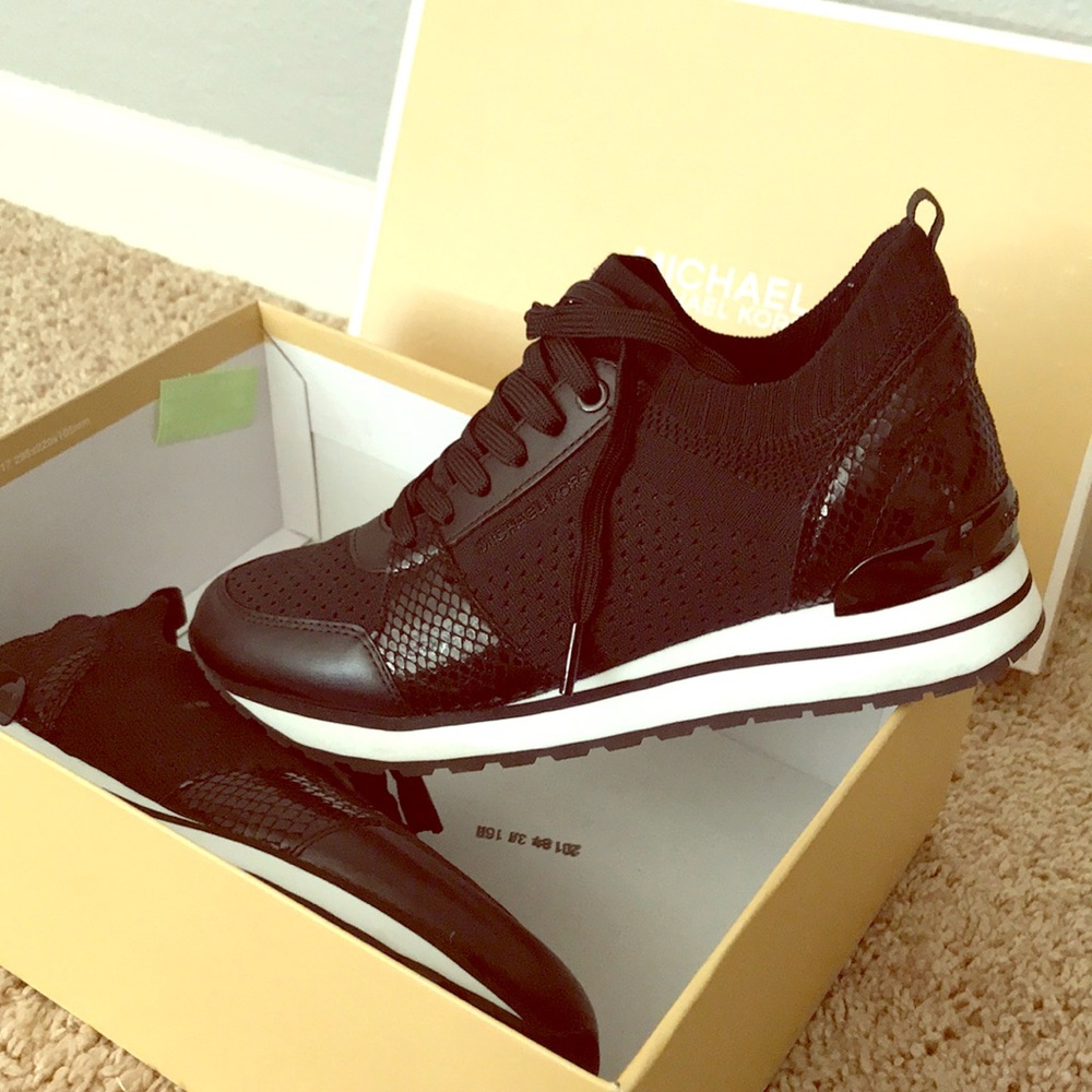 Tenis